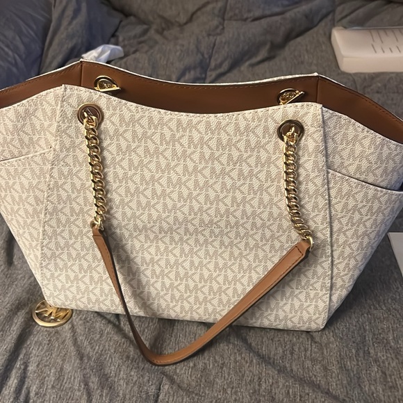 SOLD - Picture 4 of 4